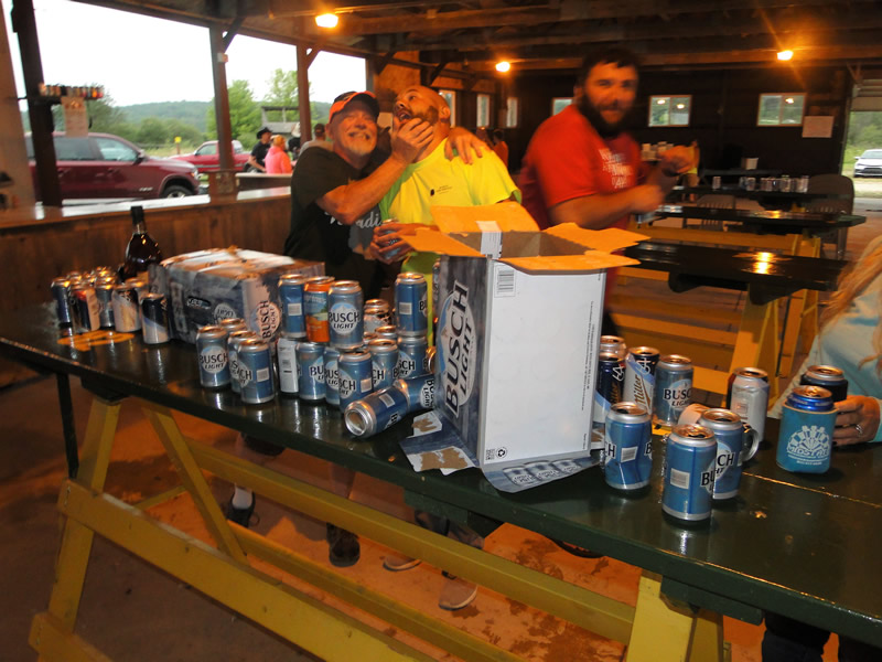 /pictures/CornRoast2022/DSC07372 (2).jpg